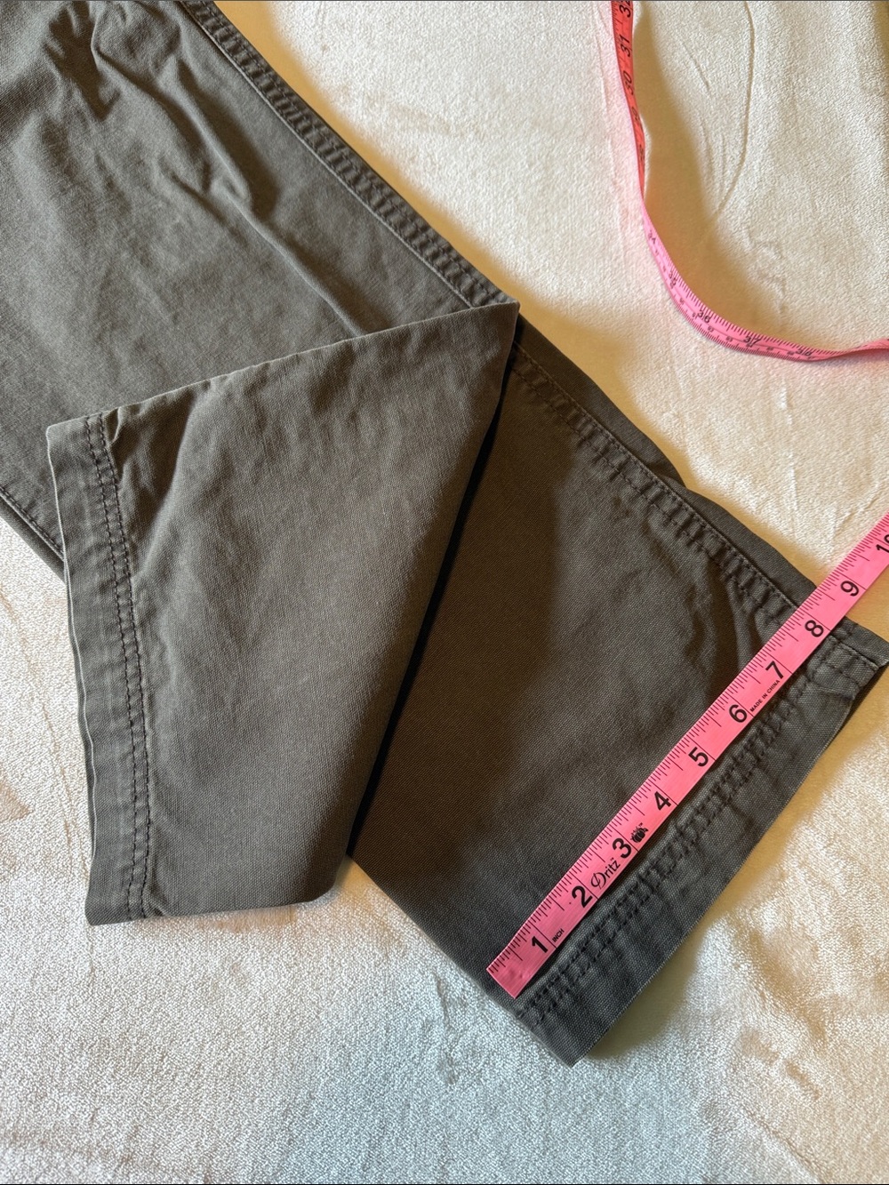 EUC GH Bass Cargo Pants. 36x32 - Picture 8 of 8